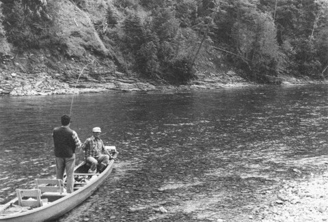 Pêche à Gué Vs Pêche en Canot