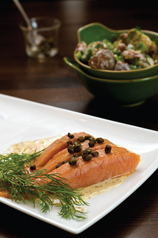 Saumon fumé aux câpres croustillantes...